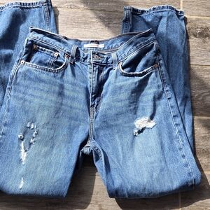 Levi's Low Pro Straight Women's Jeans in Medium Blue with Distressing